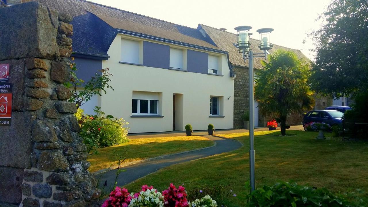 Chambres d'hôtes La Pinderie Val-Couesnon Exterior foto